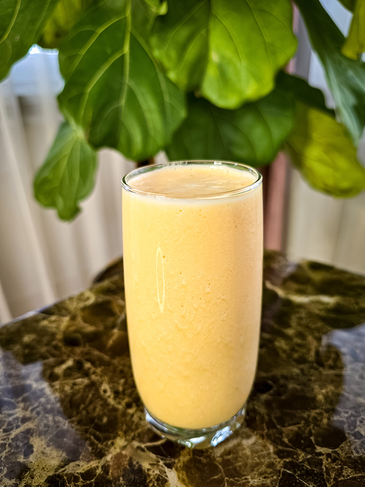 Proteinowy koktajl ananasowy